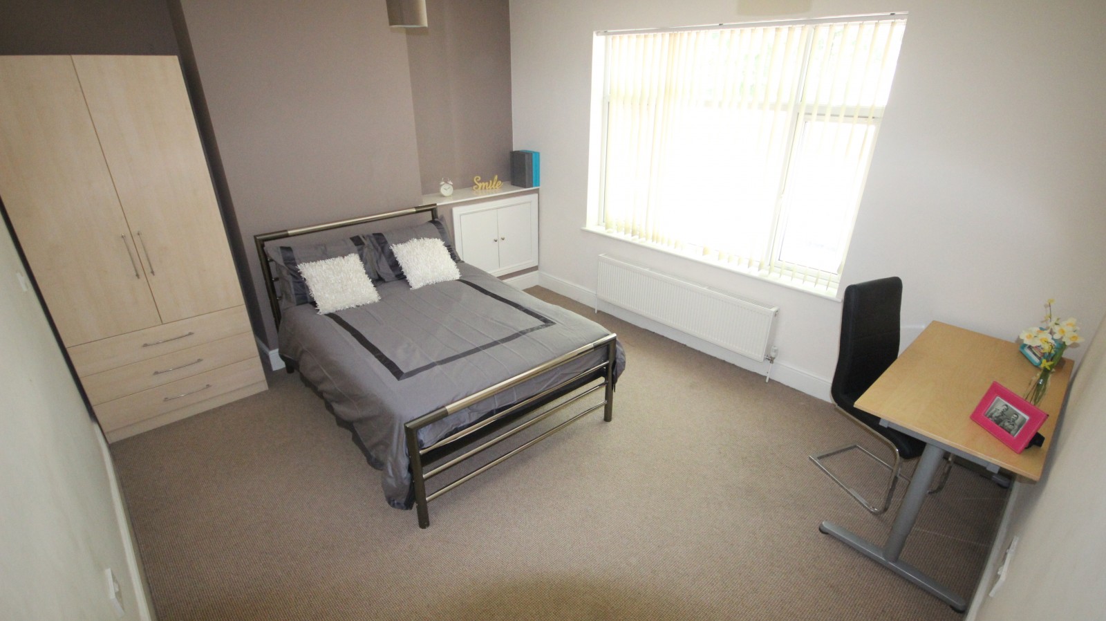 Bedroom 1 at 365A Ecclesall Road